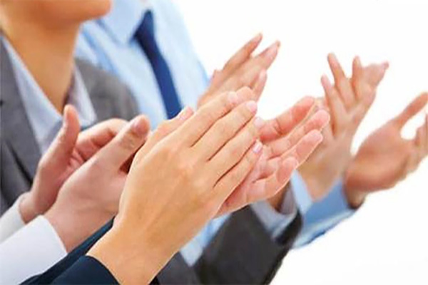 GÓC CHIA SẺ: VỖ TAY