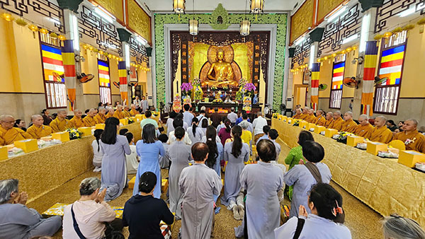 LỄ VU LAN VÀ CÚNG DƯỜNG CHƯ TĂNG NĂM BÍNH NGỌ - PL.2570